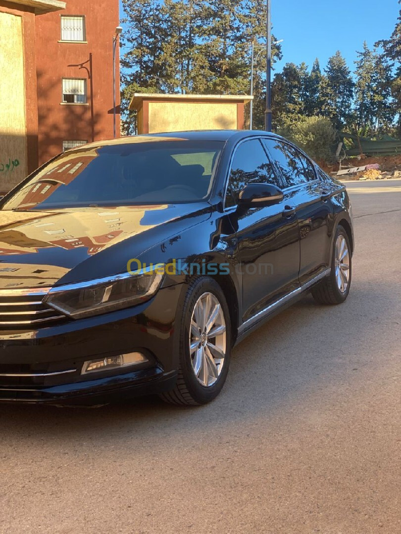 Volkswagen Passat 2017 Bleu montion