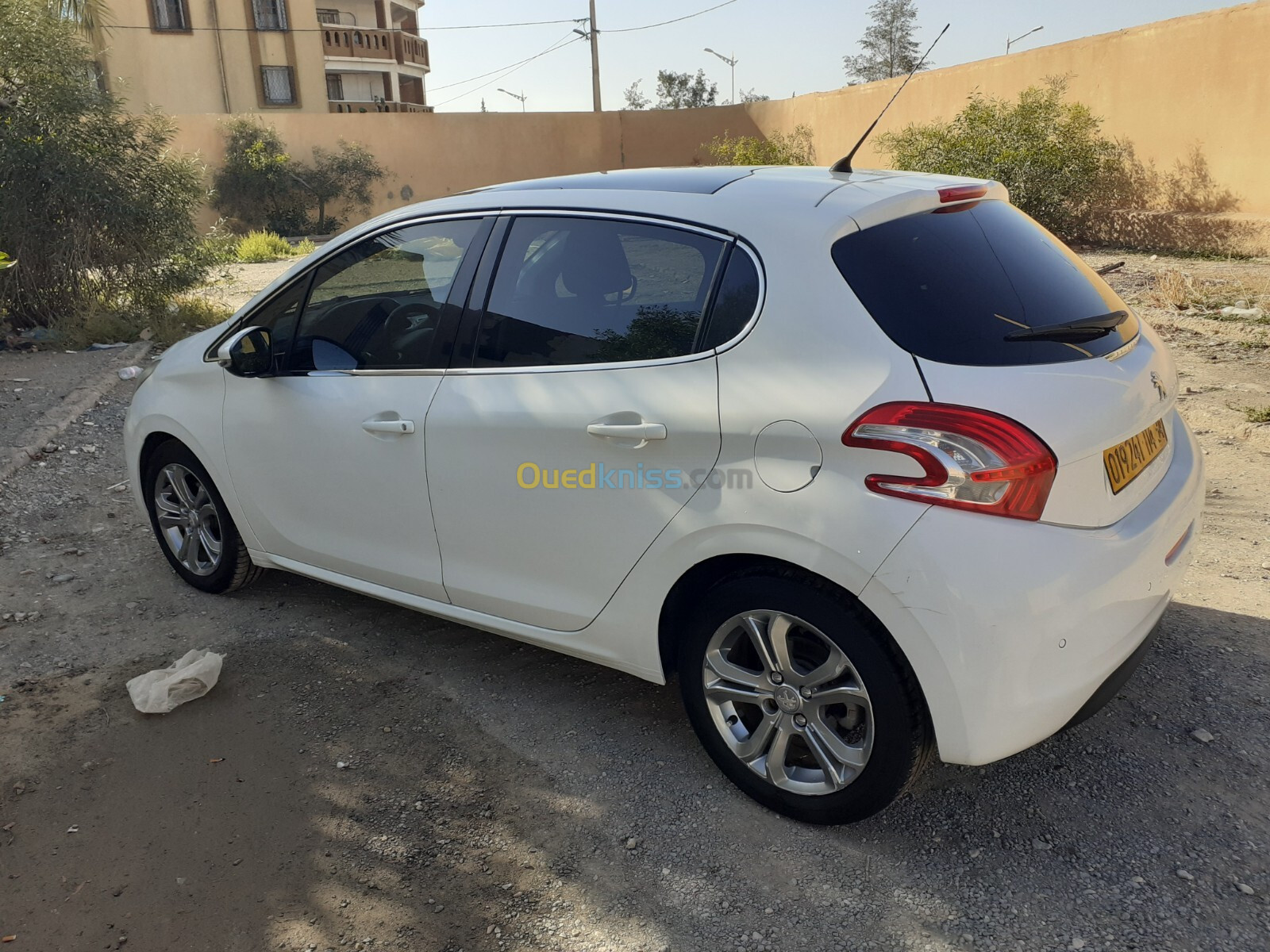 Peugeot 208 2014 Allure