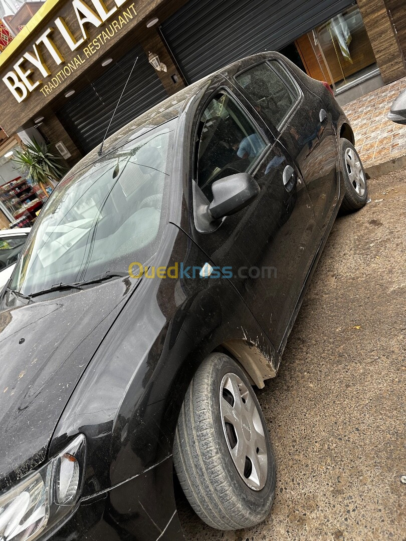 Dacia Sandero 2015 