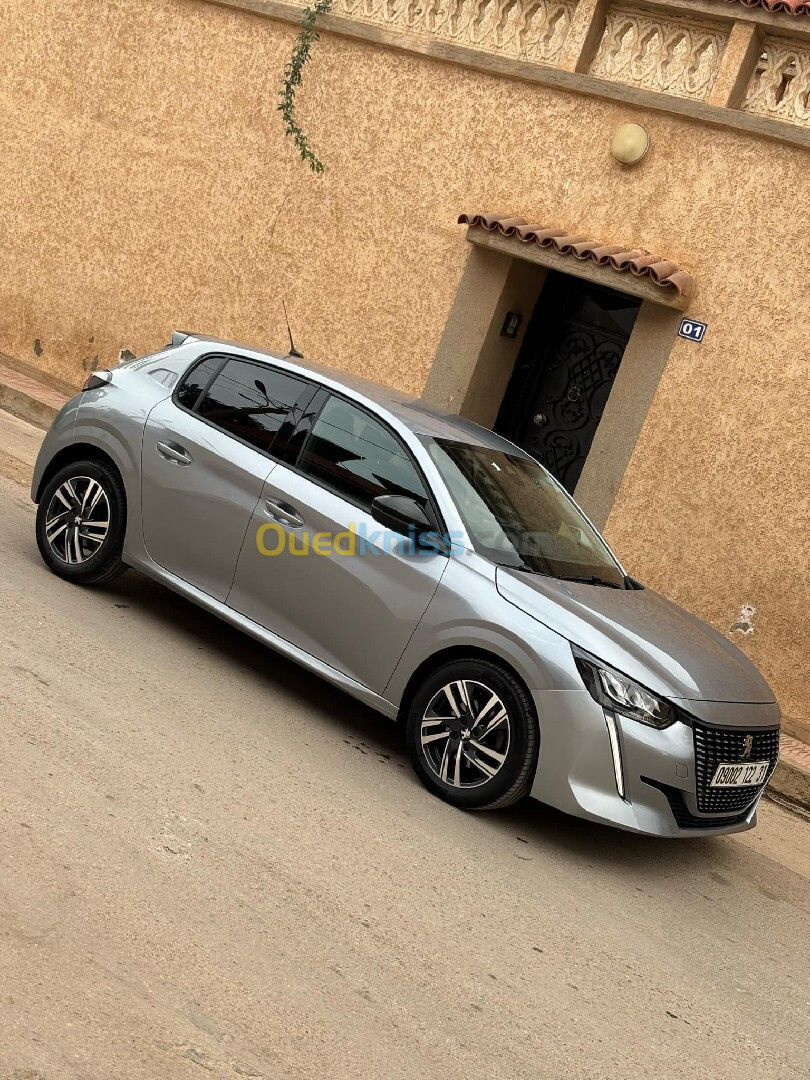 Peugeot 208 2022 208