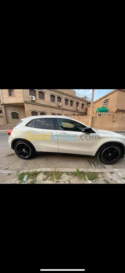 Mercedes GLA 2015 AMG Line