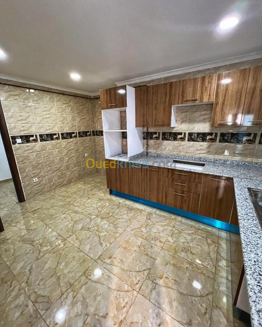 Sell Apartment F4 Oran Oran