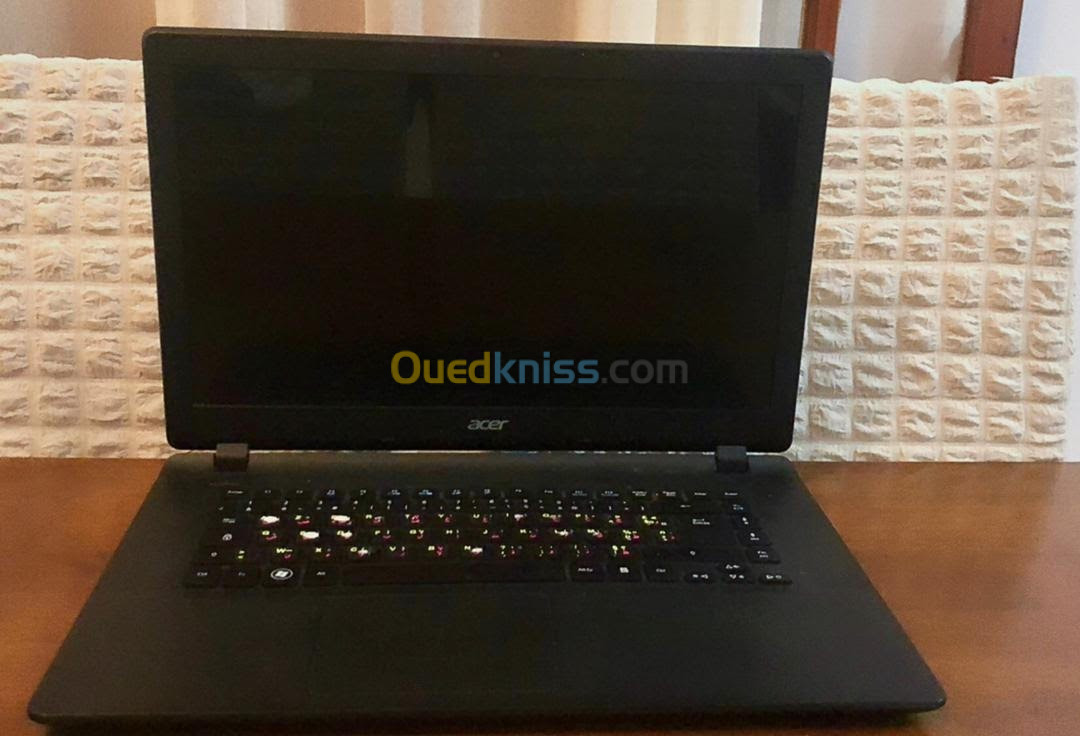 A vendre acer aspire ES1-511