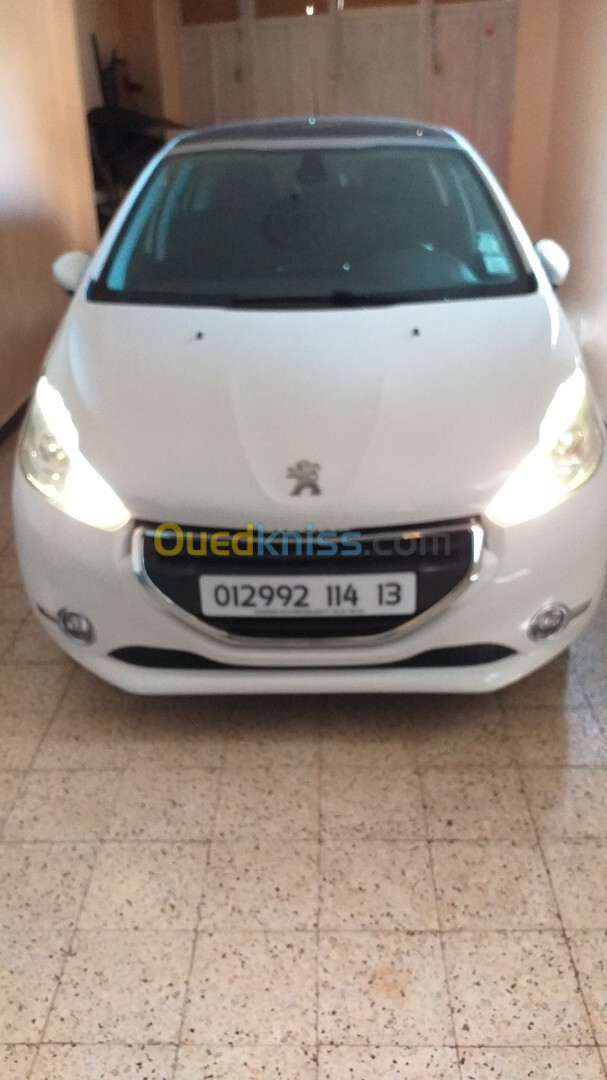 Peugeot 208 2014 Allure