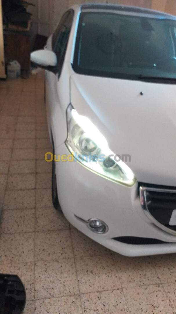 Peugeot 208 2014 Allure