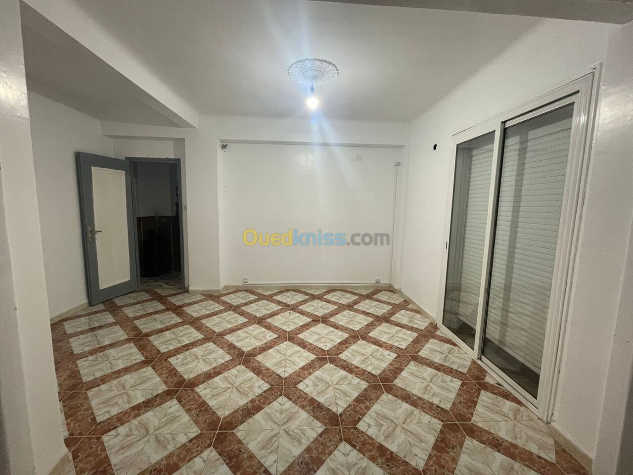 Location Appartement F04 Alger Bouzareah