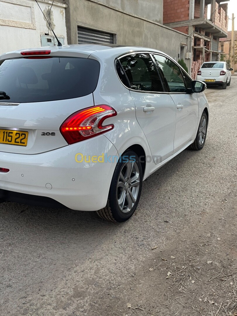 Peugeot 208 2015 Allure Facelift