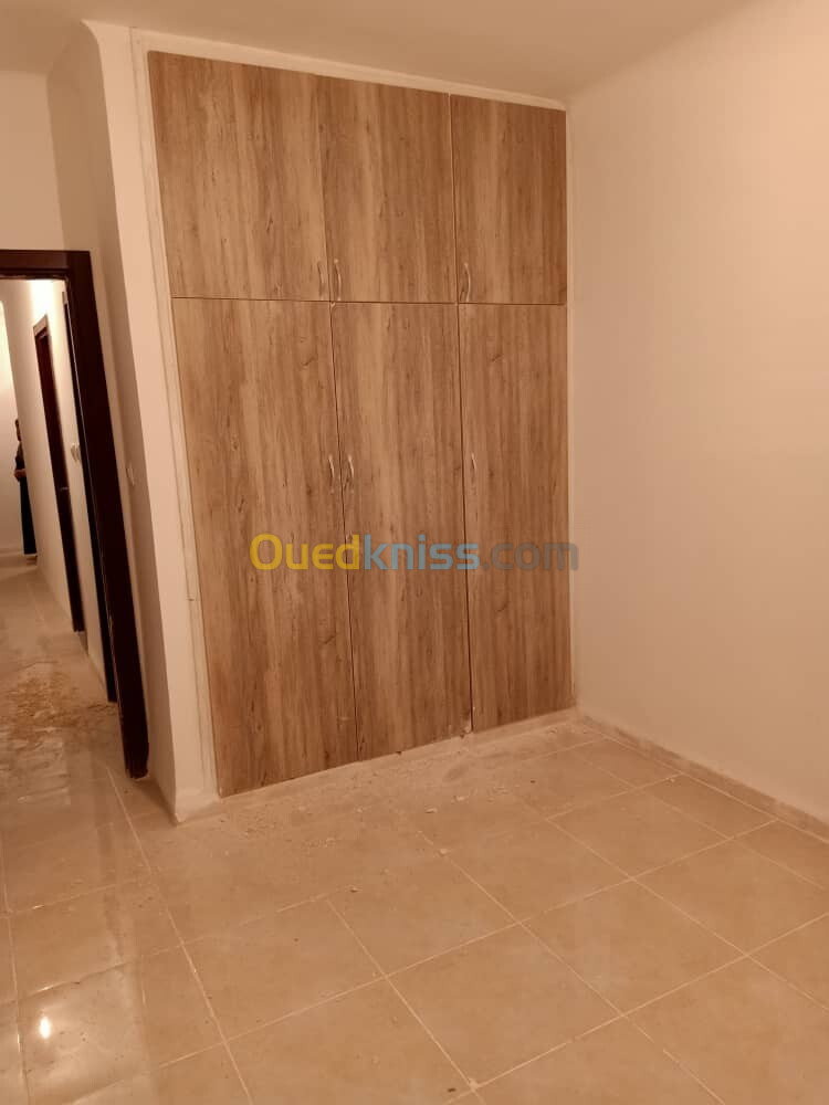 Location Appartement F4 Oran Misseghine