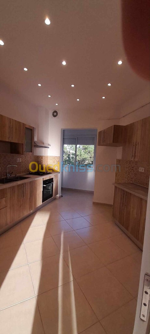 Location Appartement F5 Alger Hydra