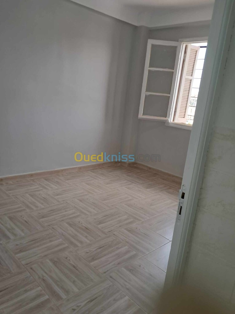 Vente Appartement F03 Bouira Bouira