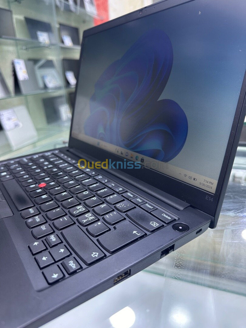 THINKPAD E14 RYEZN 3 5300U 256/08GB