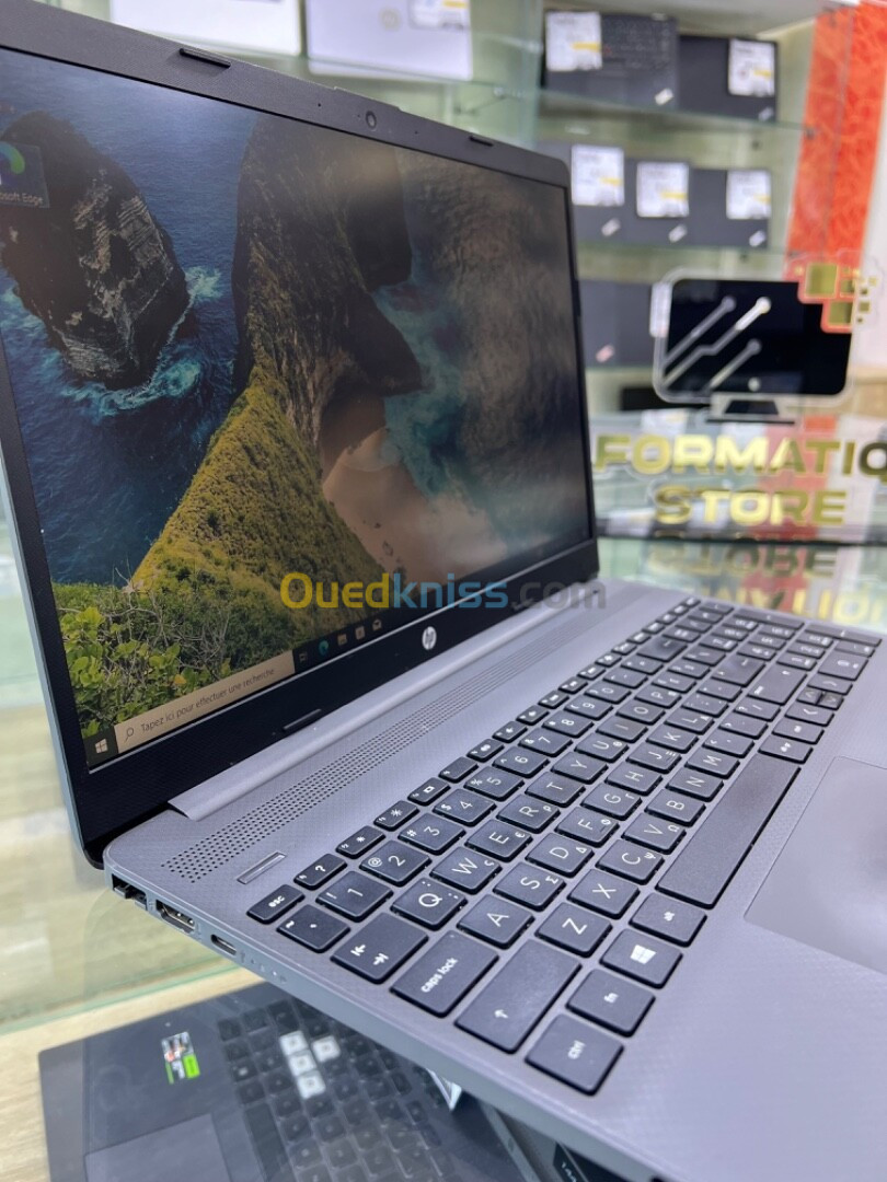 HP 250 G8 i5 - 1135 G7 256/08 GB