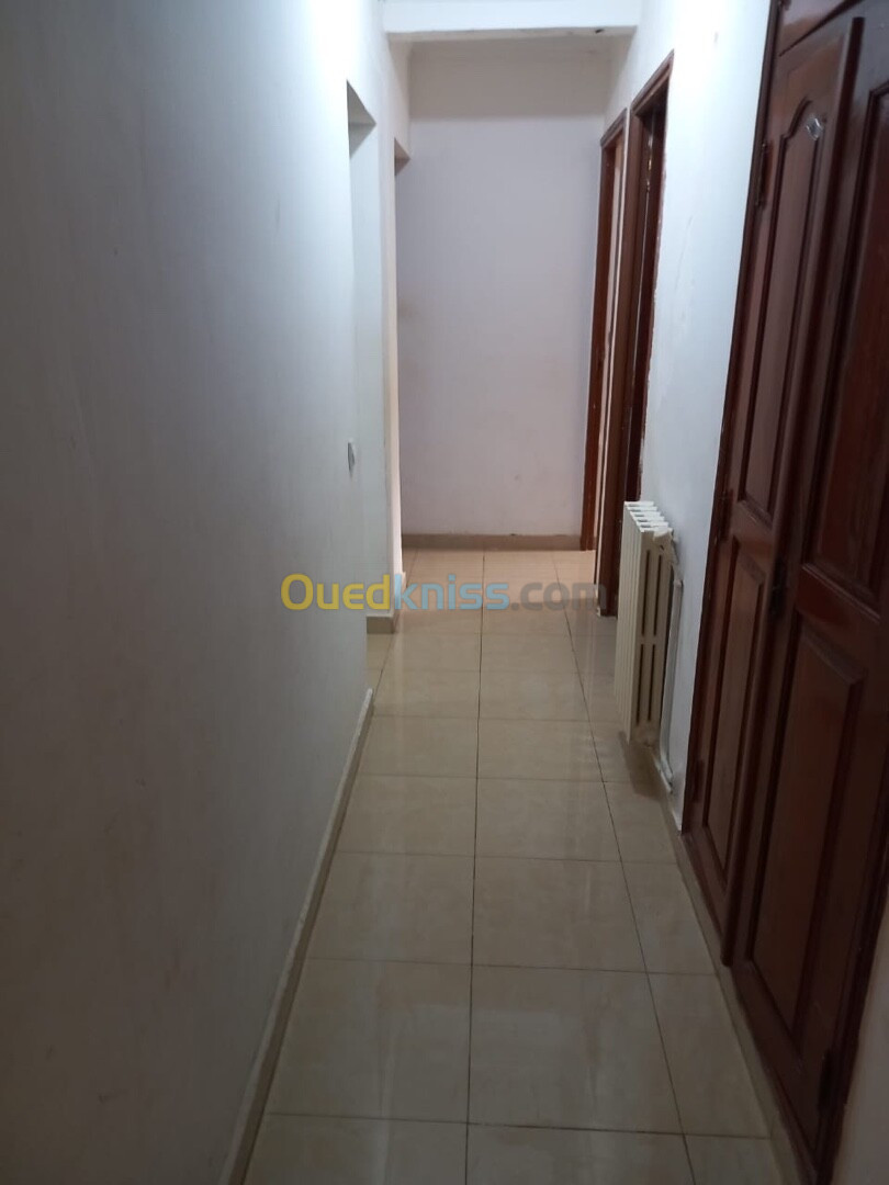 Location Appartement F4 Alger Kouba