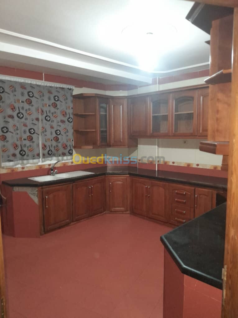 Location Appartement F4 Alger Bir mourad rais