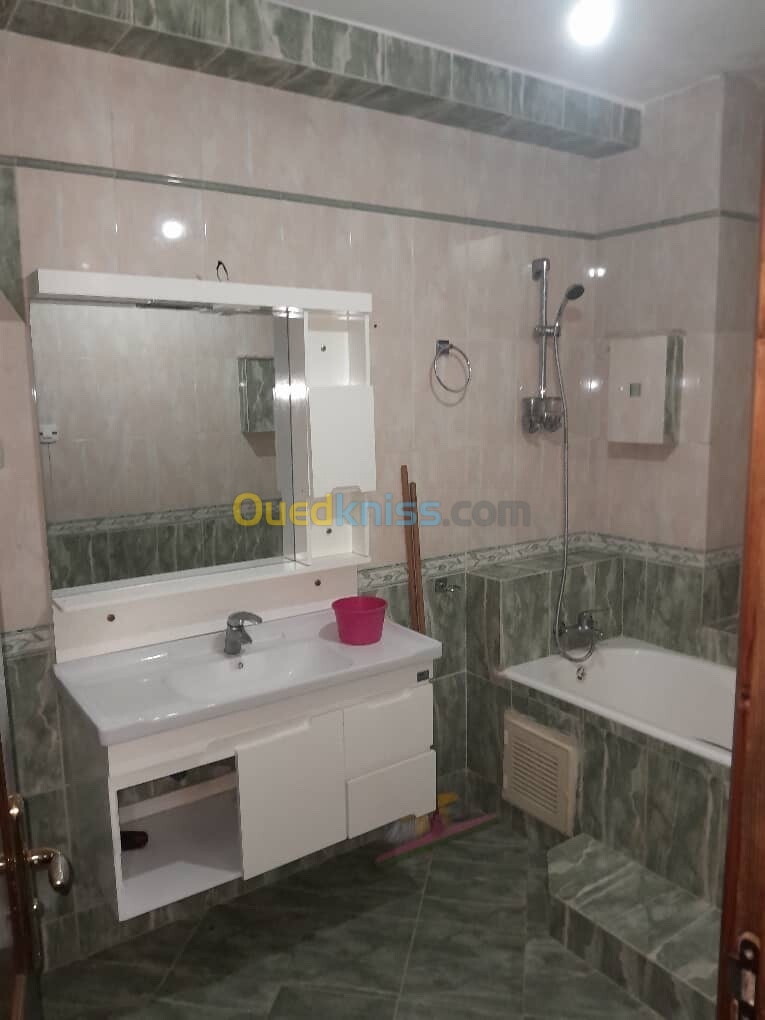 Location Appartement F4 Alger Bir mourad rais