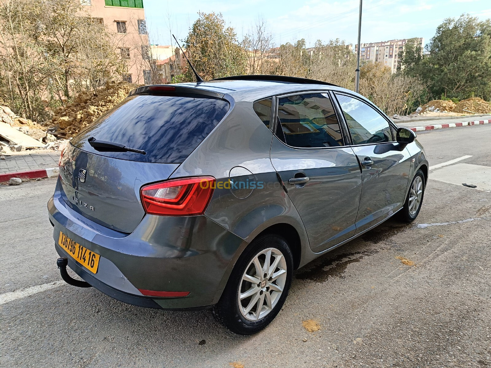 Seat Ibiza 2014 Fully +Toit ouvrant