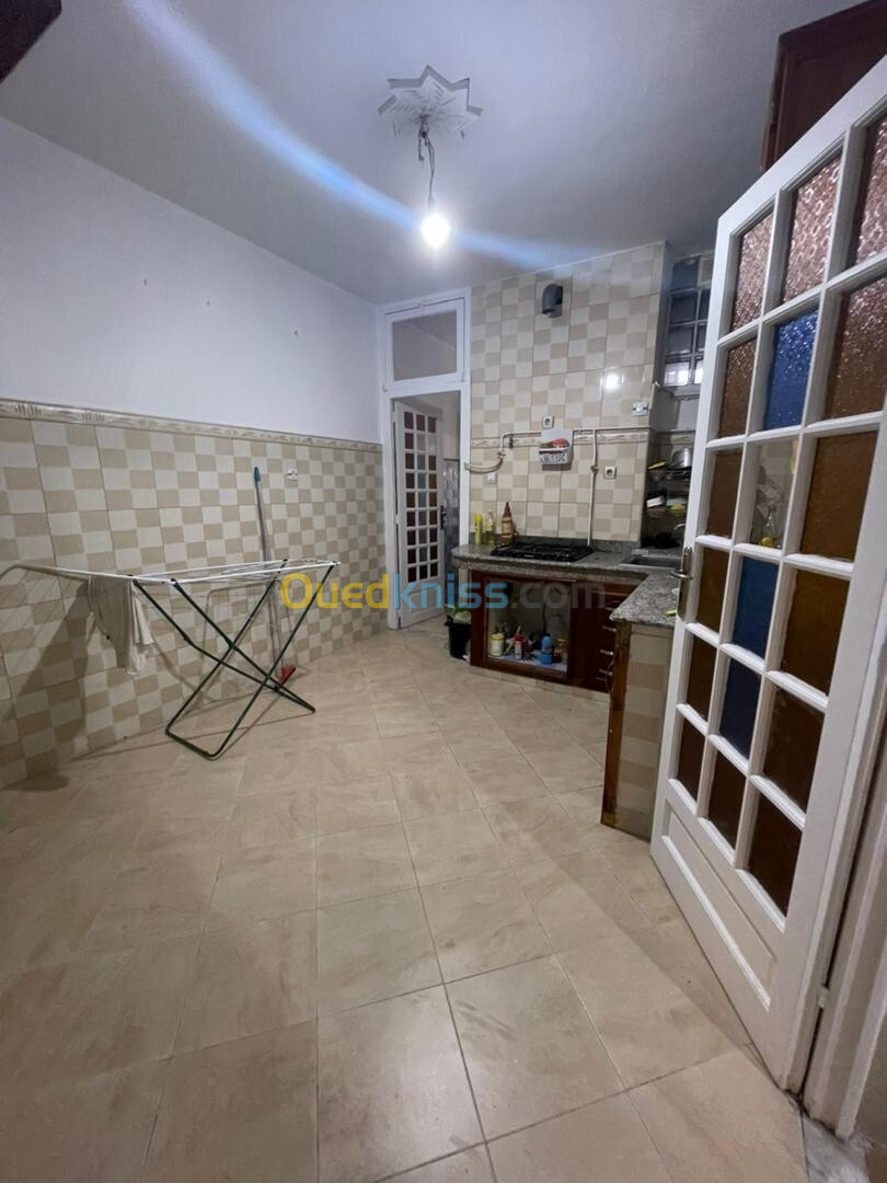 Vente Appartement F3 Alger Bouzareah