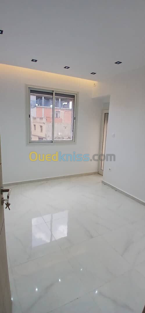 Vente Appartement F4 Alger Bordj el bahri