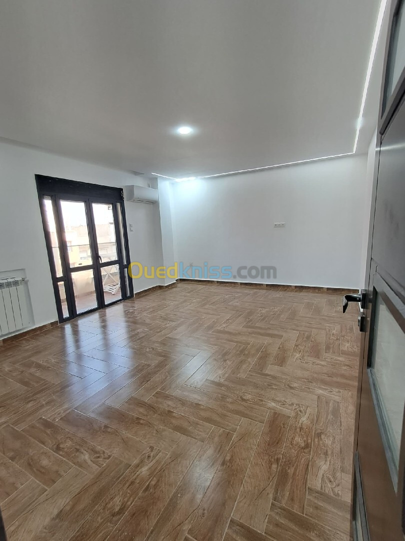 Vente Appartement F4 Alger Bordj el bahri