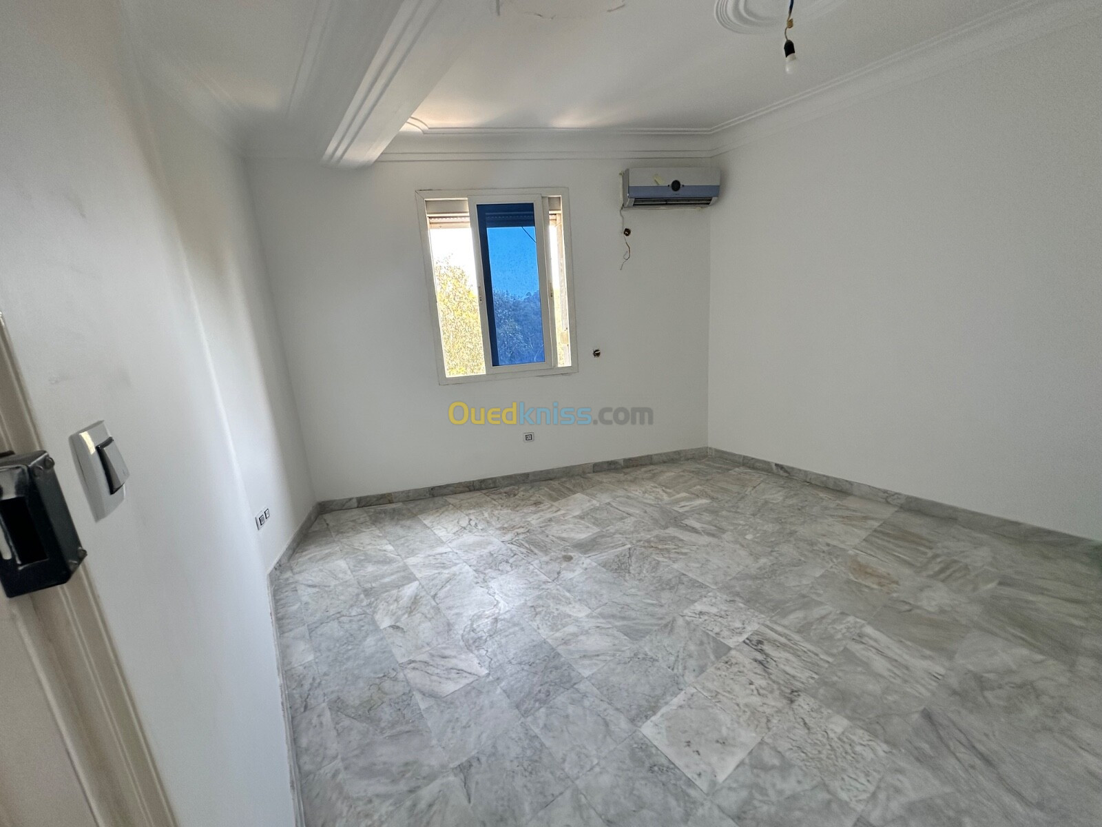 Location Appartement F3 Alger Dely brahim