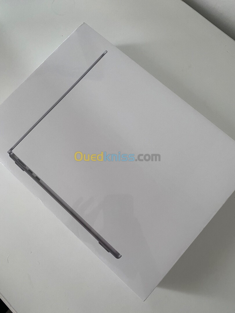 Macbook Air M2 8GB 256GB AZERTY