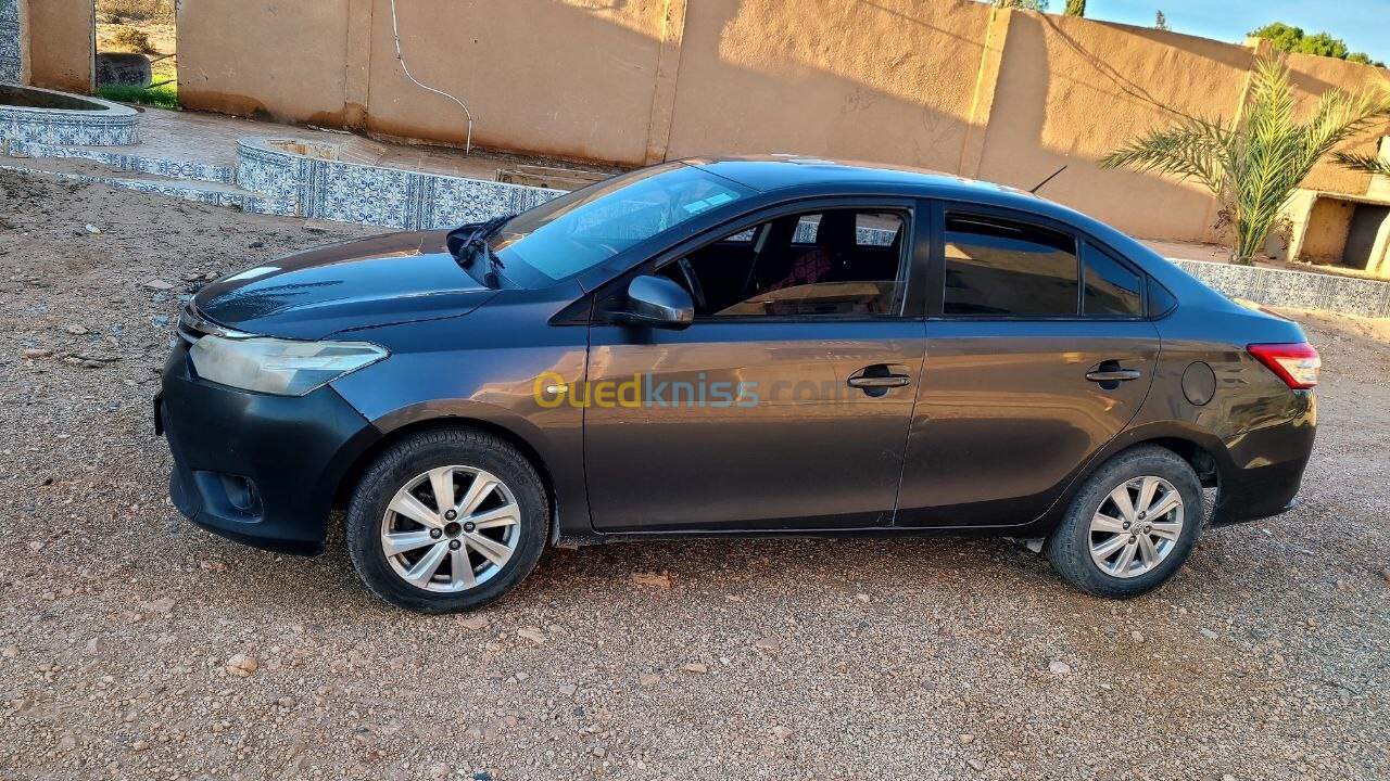 Toyota Yaris 2014 