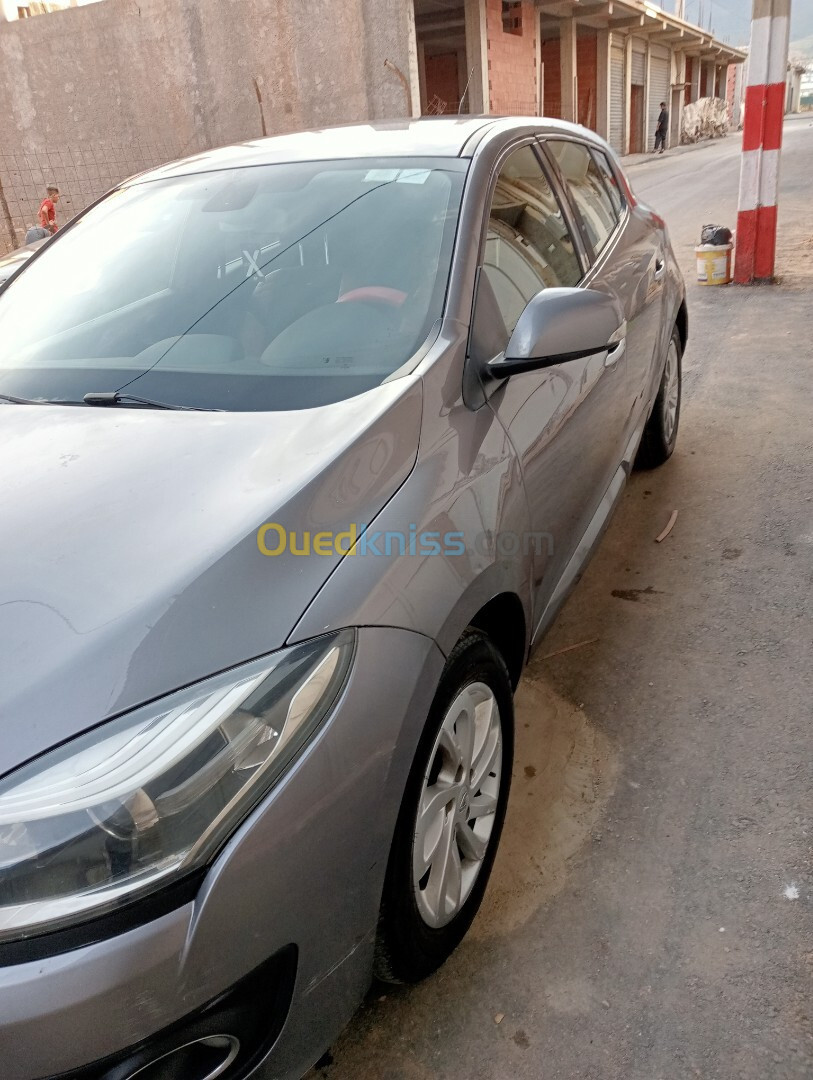 Renault Megane 3 2015 Bose