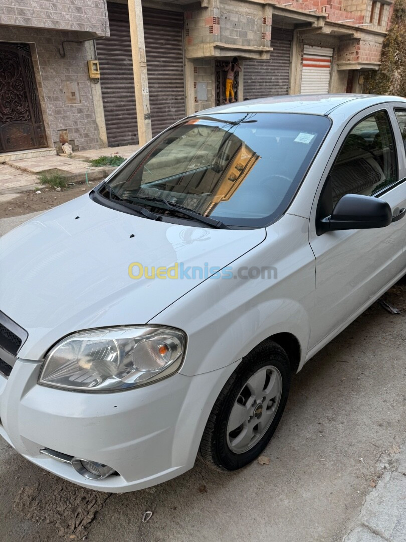 Chevrolet Aveo 5 portes 2015 Aveo 5 portes