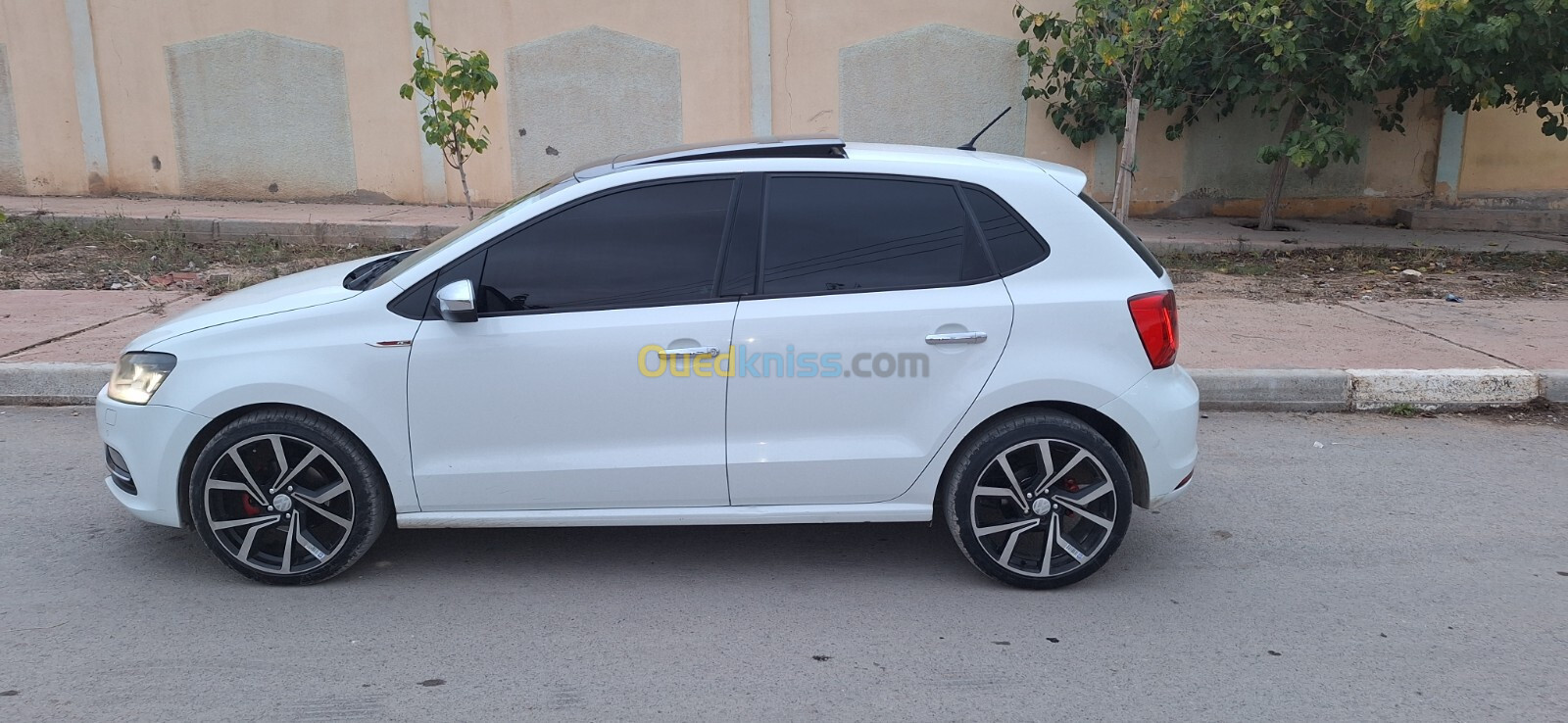 Volkswagen Polo 2016 LA CARAT