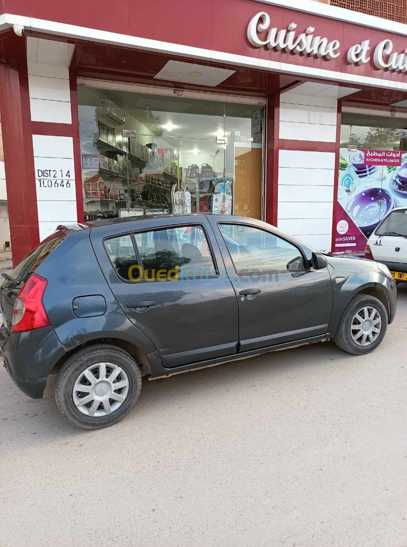 Dacia Sandero 2010 