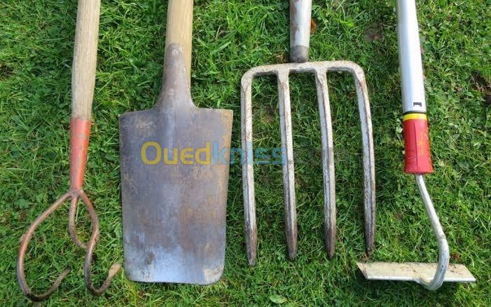 Outils pour jardinage 