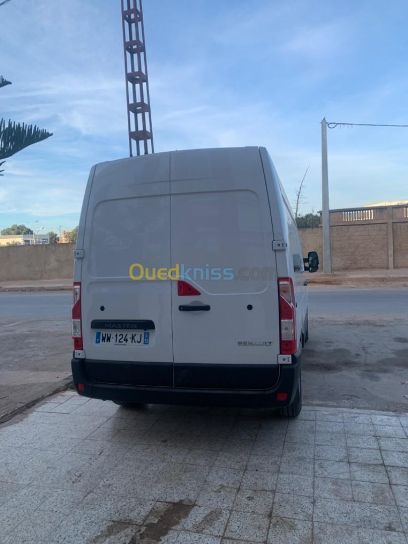 Renault Master 2023