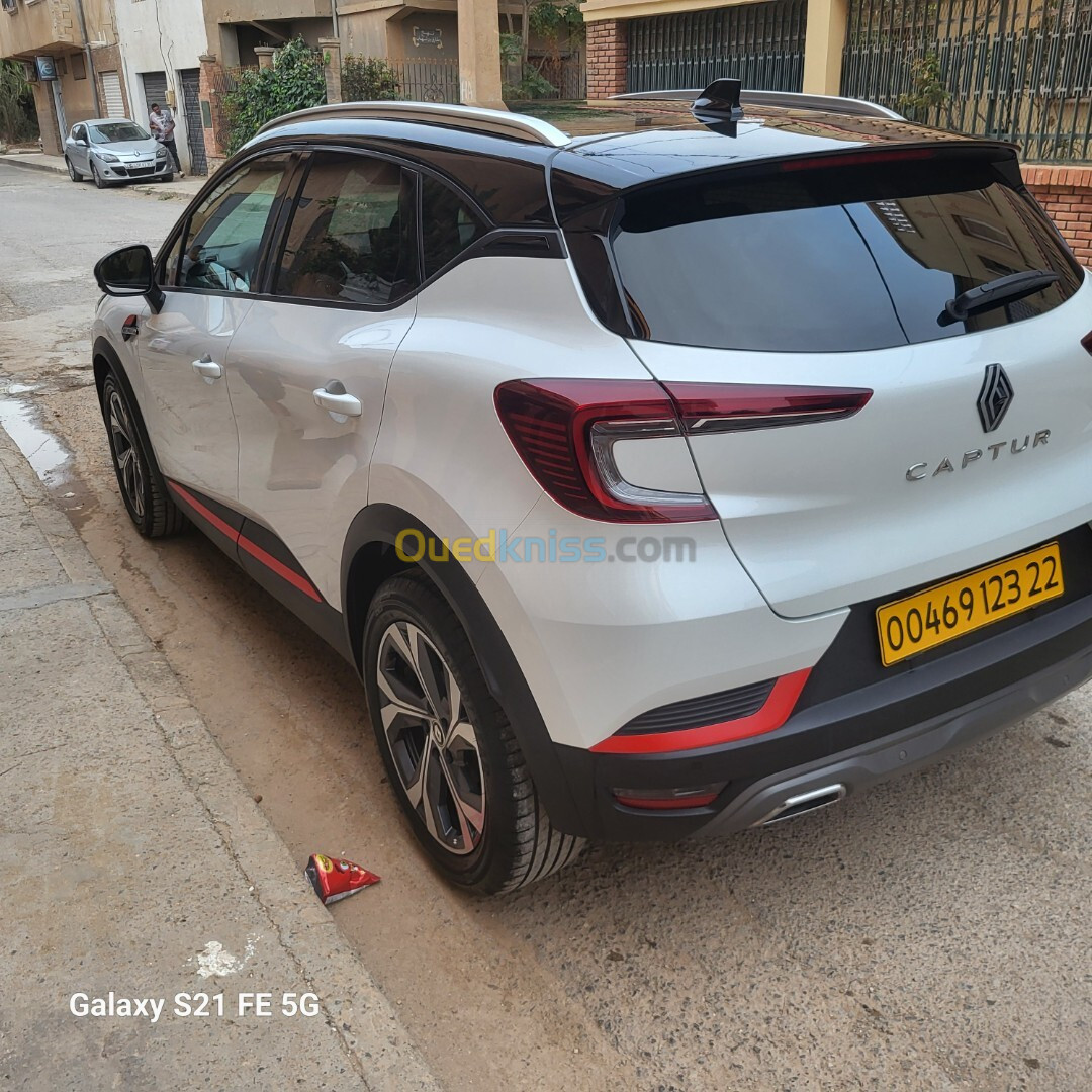 Renault Captur 2023 Rslin