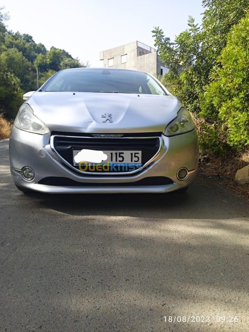 Peugeot 208 2015 Allure