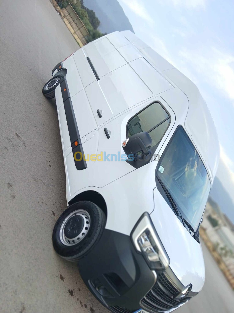 Renault Master 2024