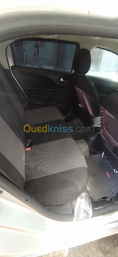 Peugeot 301 2015 Active