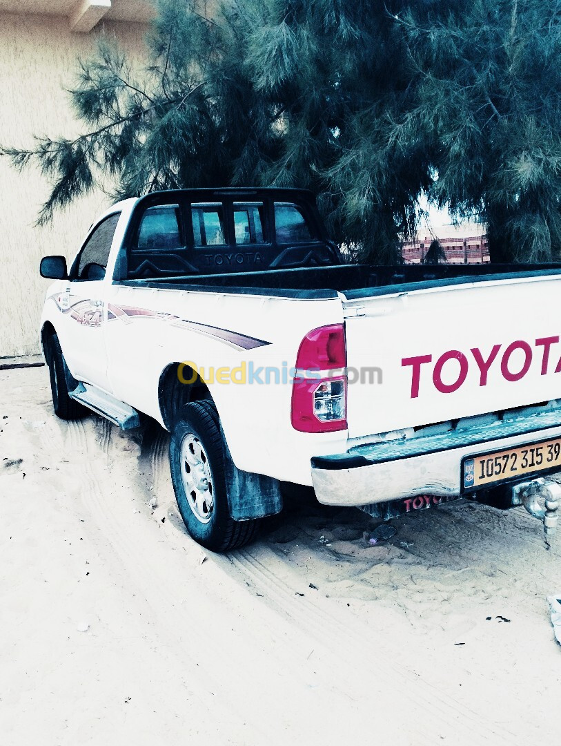 Toyota Hilux 2015 LEGEND DC 4x4