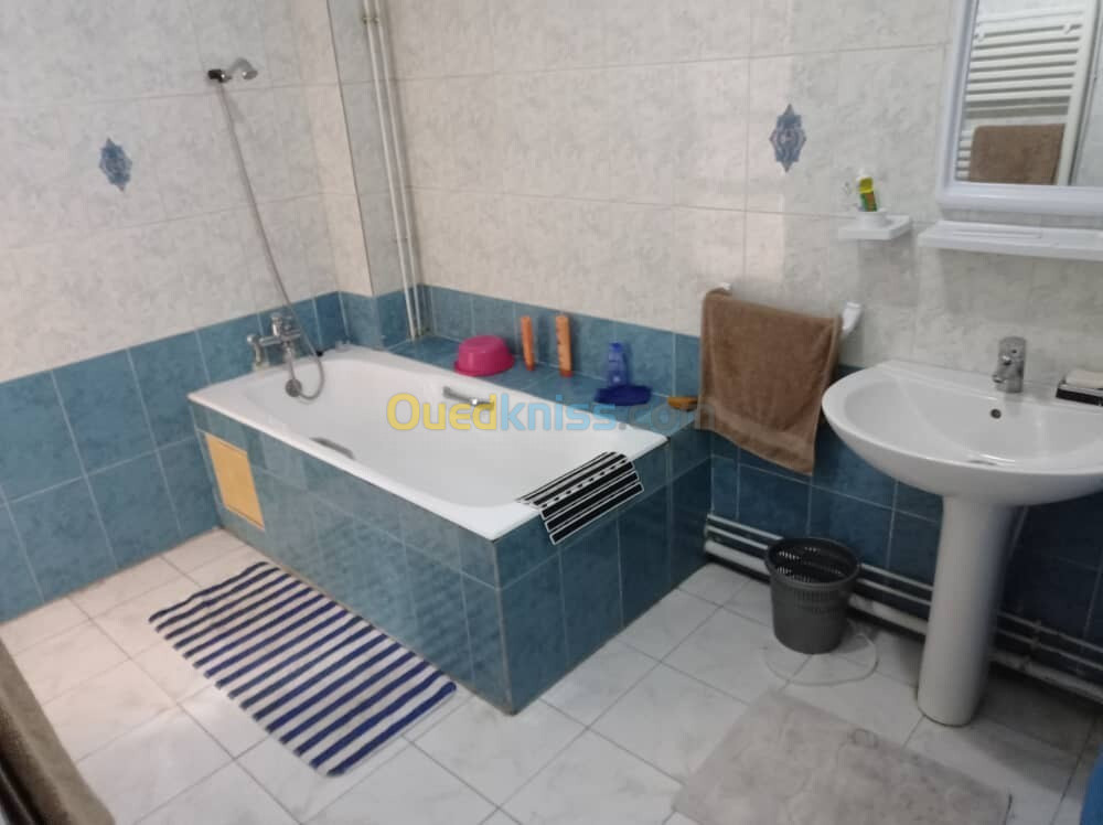 Location Appartement F3 Alger Hydra