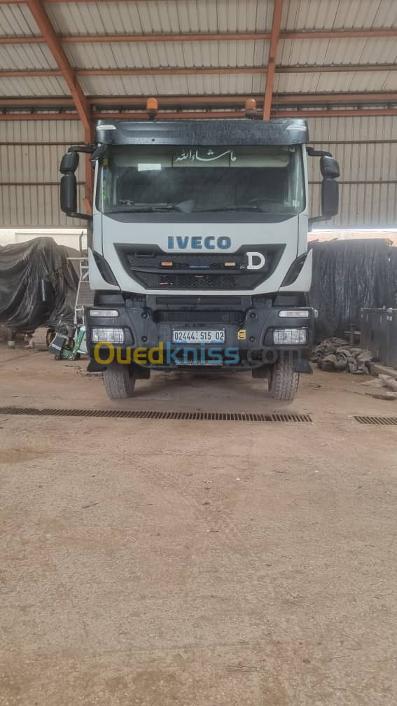 Iveco Tracteur 6*4 2015