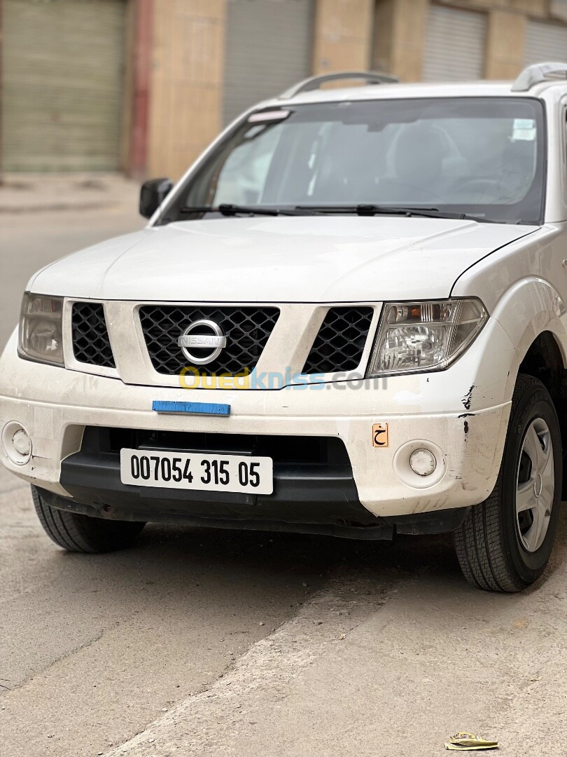 Nissan Navara 2015 Elegance 4x4