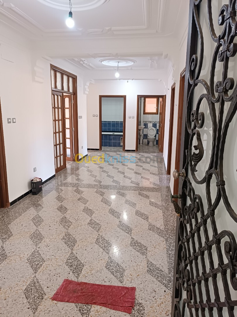 Location Appartement F5 Alger Dely brahim