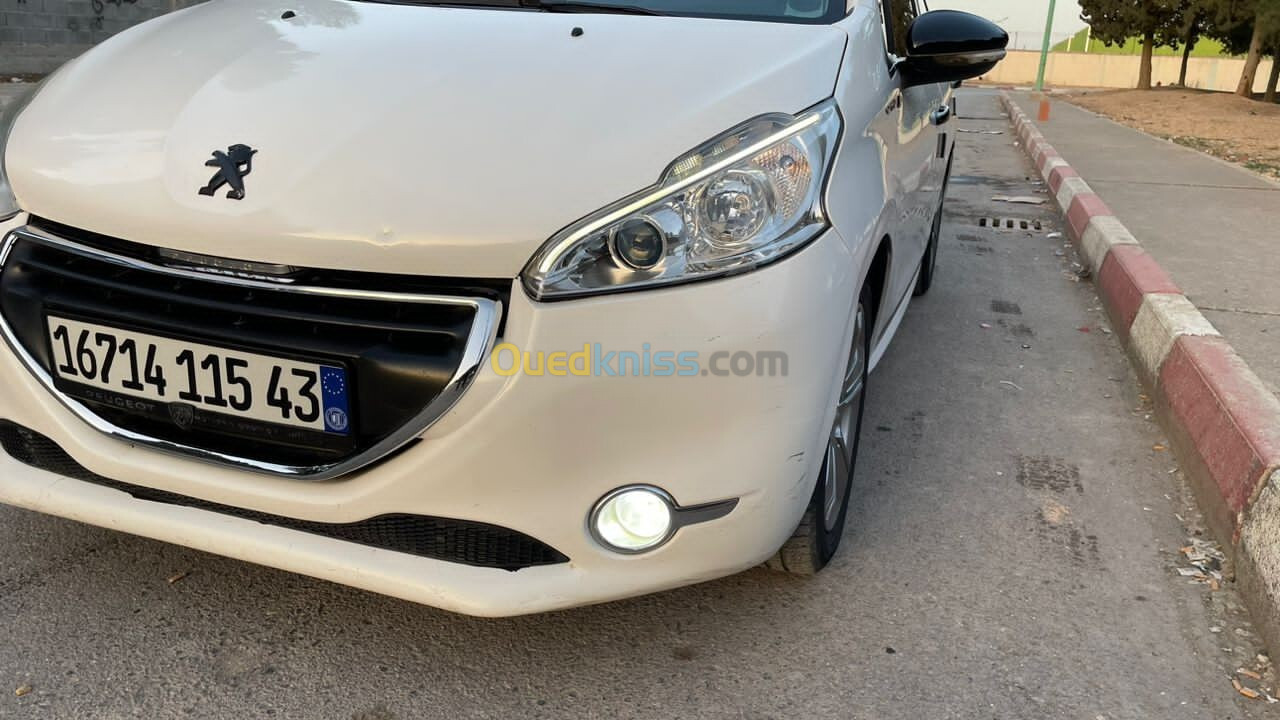 Peugeot 208 2015 Allure