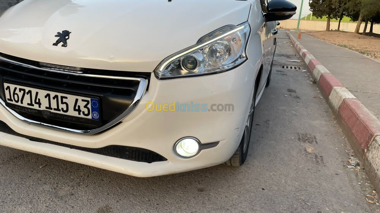 Peugeot 208 2015 Allure