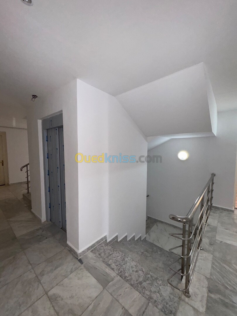 Vente Appartement F3 Alger Ain benian