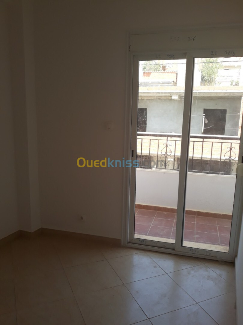 Location Appartement F4 Alger Saoula