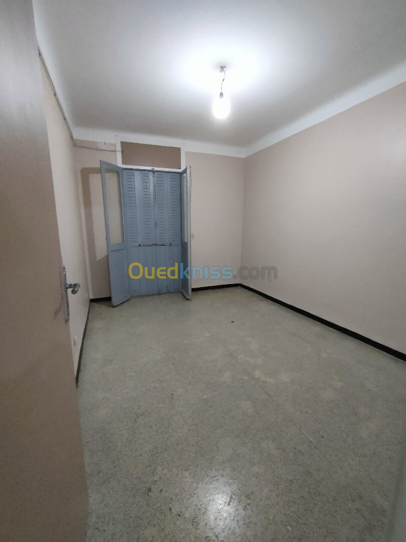 Vente Appartement F6 Alger El mouradia