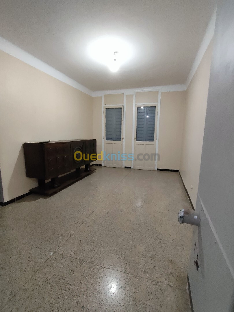 Vente Appartement F6 Alger El mouradia