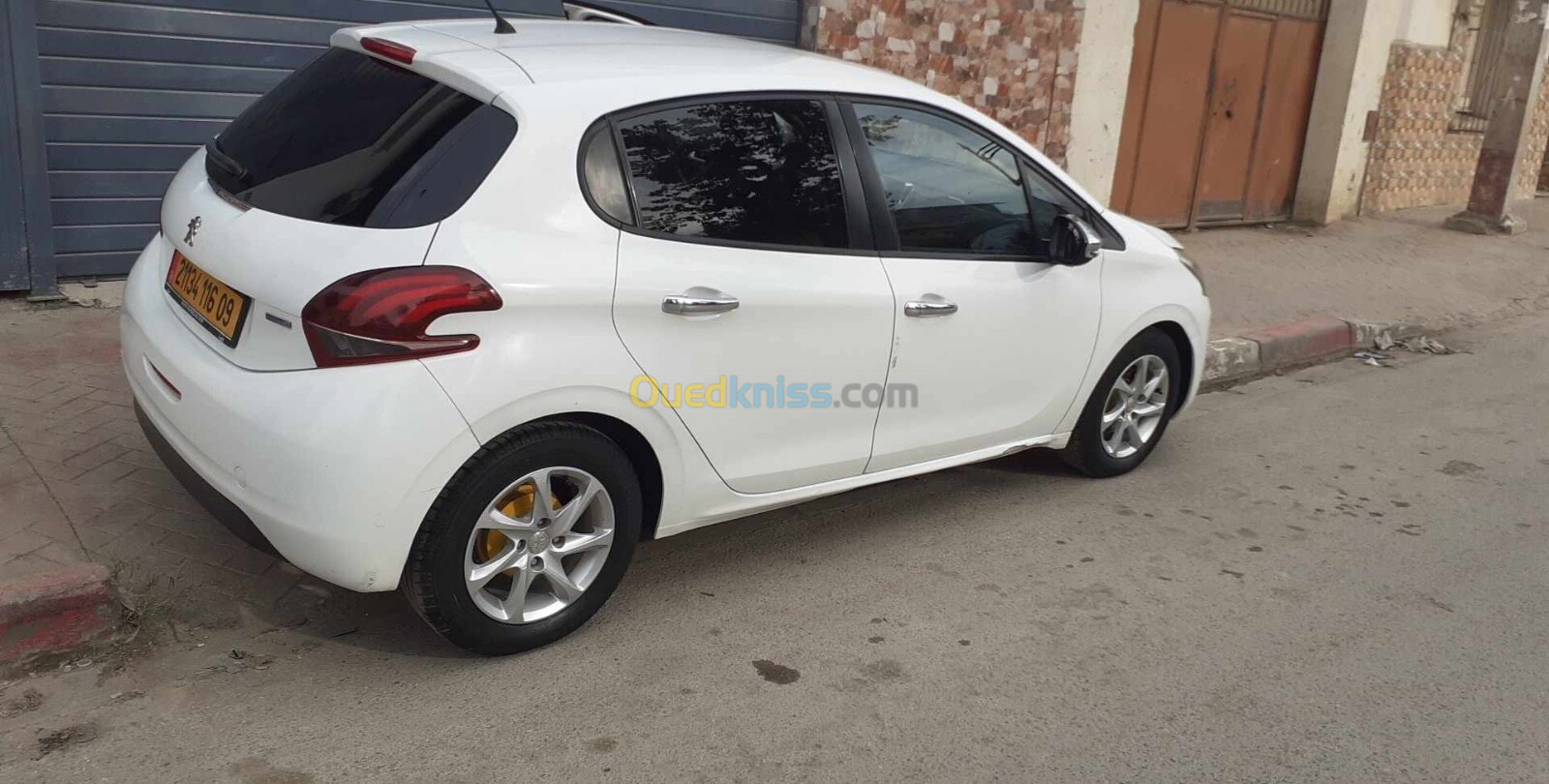 Peugeot 208 2016 Allure