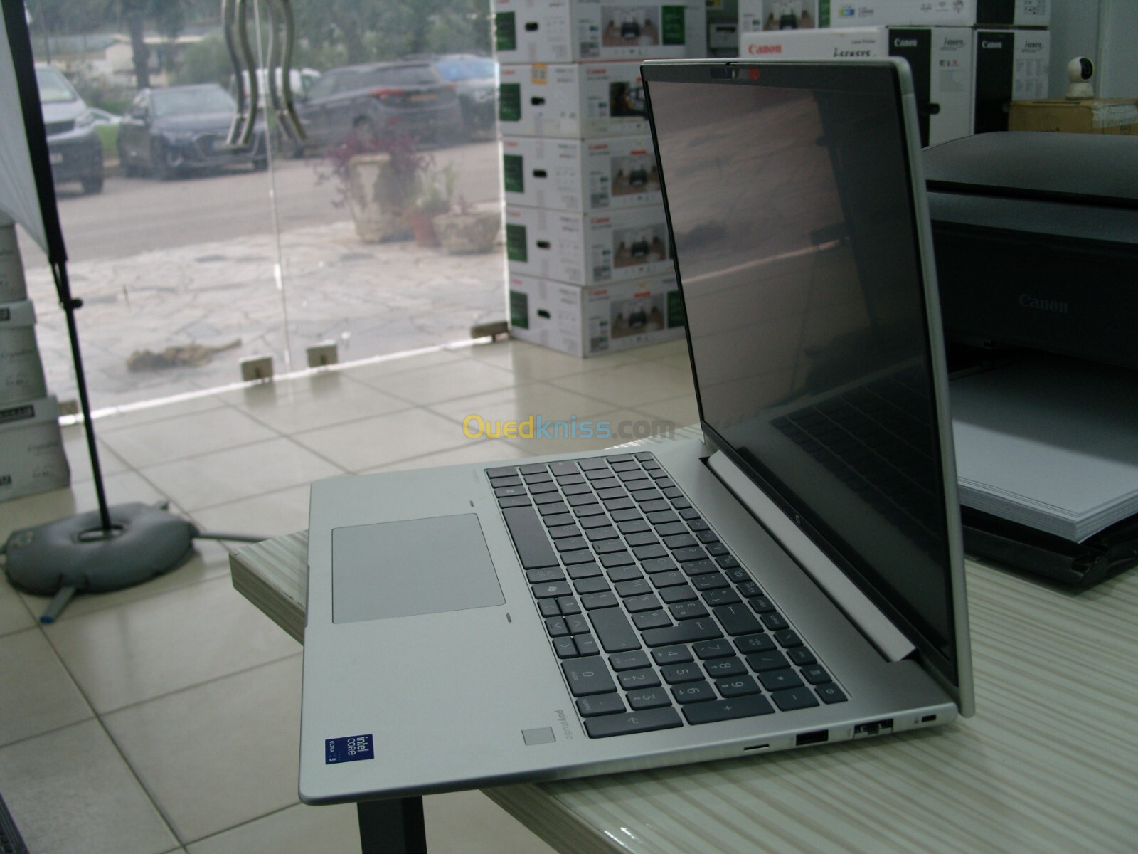 HP PROBOOK 460 G11 (A22ZZEA):INTEL CORE ULTRA 5 125U 1.2GHZ / DDR5 8 GB/SDD 512 GO/ 16" IPS