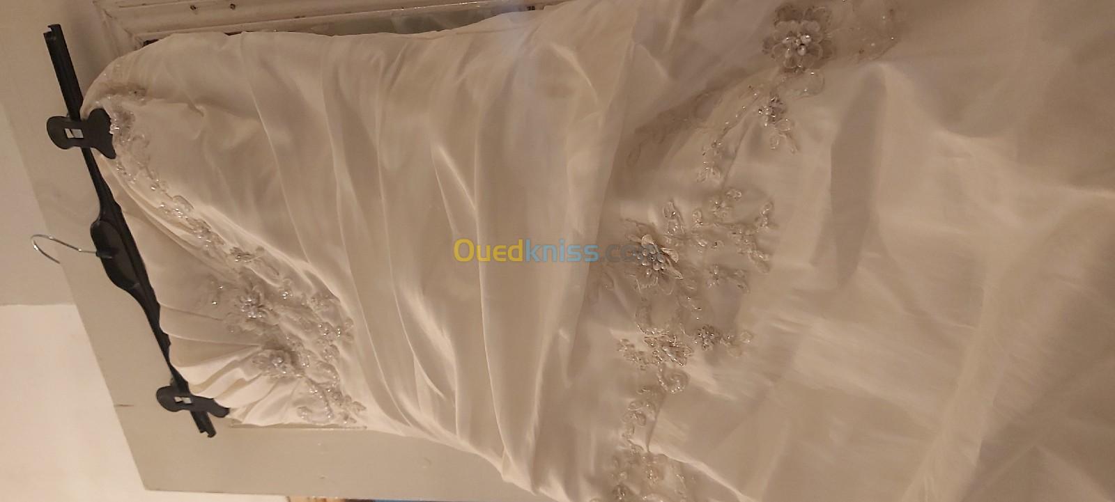 Robe de mariée 4000 dinard